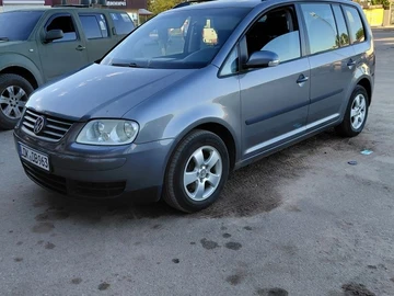 Авто Volkswagen Touran 2004 № 8825400