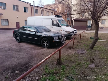 Авто Chrysler 300C 2008 № 8825413