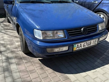 Авто Volkswagen Passat Sedan 1997 № 8825502