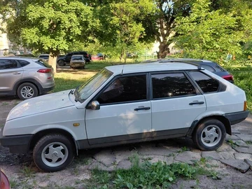 Авто ВАЗ 2109 1988 № 8825596