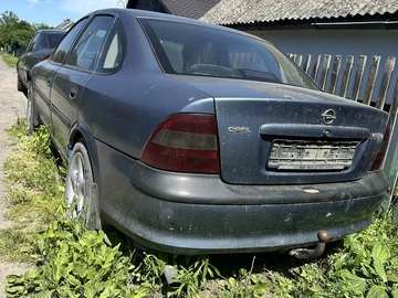Авто Opel Vectra 1998 № 8825737