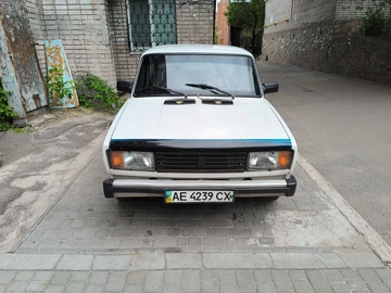 Авто ВАЗ 2105 1997 № 8825938