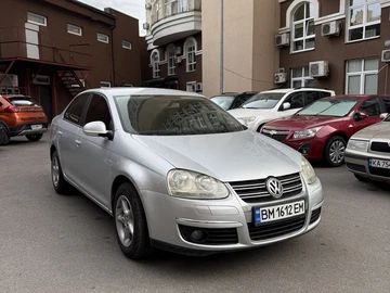Авто Volkswagen Jetta 2005 № 8826040