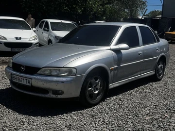 Авто Opel Vectra 2000 № 8826095