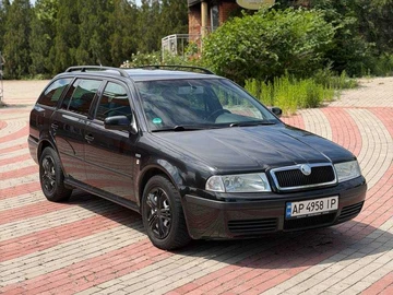 Авто Skoda Octavia 2003 № 8826123