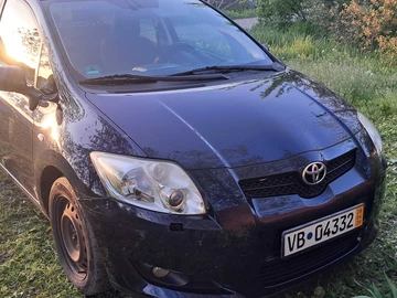 Авто Toyota Auris 2009 № 8826132