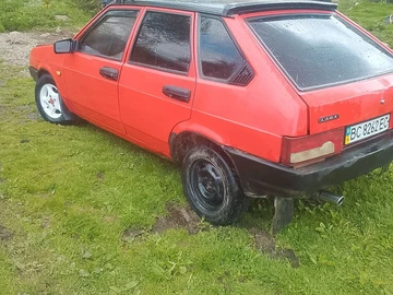 Авто ВАЗ 2109 1988 № 8826214