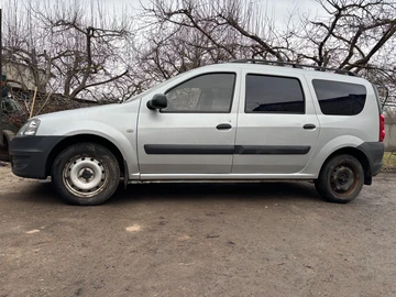 Авто Renault Logan 2011 № 8826265