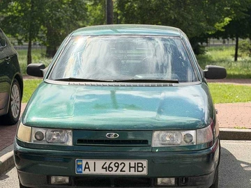 Авто ВАЗ 21102 2003 № 8826302