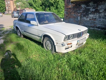 Авто BMW 3 Серия 1988 № 8826321