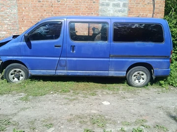 Авто Toyota Avensis Verso 2003 № 8826372