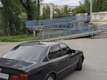 Авто BMW 5 Серия 1992 № 8826591
