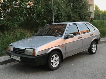 Авто ВАЗ 2109 1998 № 8826622