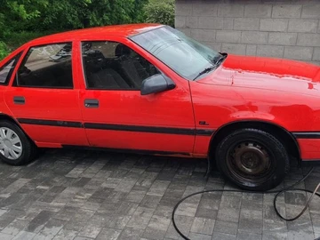 Авто Opel Vectra 1989 № 8826743