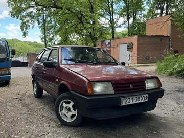 Авто ВАЗ 2109 1990 № 8826825