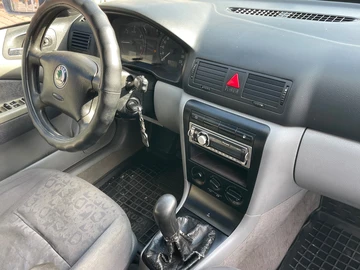 Авто Skoda Octavia 2000 № 8826887