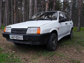 Авто ВАЗ 2109 1995 № 8826928