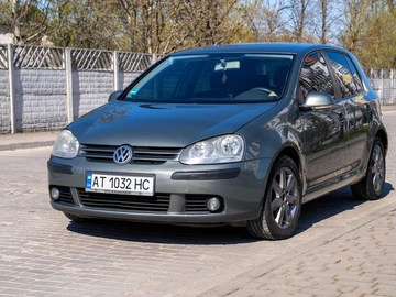 Авто Volkswagen Golf 2003 № 8827044