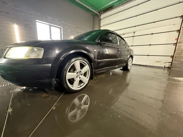Авто Volkswagen Passat Sedan 2000 № 8827302