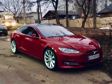 Авто Tesla Model S 2016 № 8827469