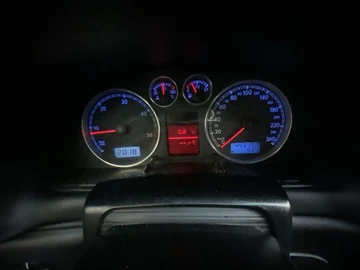 Авто Volkswagen Passat Cc 2001 № 8827446