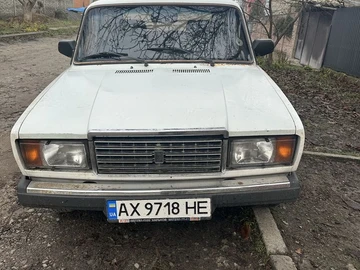 Авто ВАЗ 2107 1994 № 8827589