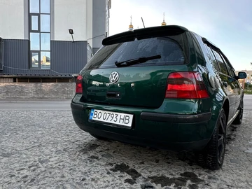 Авто Volkswagen Golf 1999 № 8827615