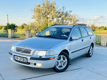 Авто Volvo V50 2000 № 8827645