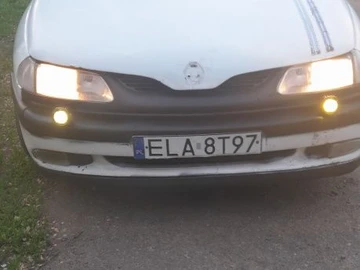 Авто Renault Laguna 1992 № 8827773