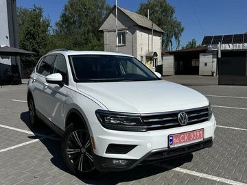 Авто Volkswagen Tiguan 2018 № 8827825