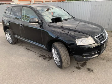 Авто Volkswagen Touareg 2004 № 8827889