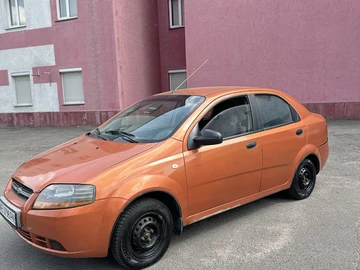 Авто Chevrolet Aveo 2005 № 8828077