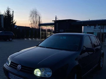 Авто Volkswagen Golf 2003 № 8828087