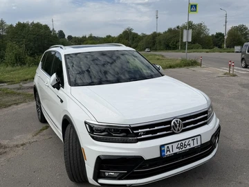 Авто Volkswagen Tiguan 2021 № 8828299