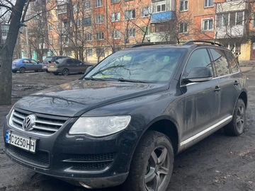 Авто Volkswagen Touareg 2008 № 8828592