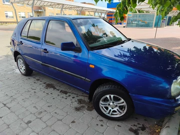 Авто Volkswagen Golf 1994 № 8828611