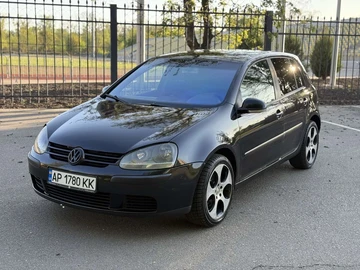 Авто Volkswagen Golf 2004 № 8828727