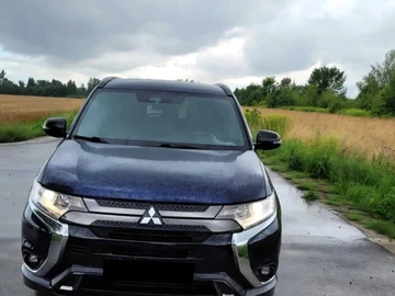 Авто Mitsubishi Outlander 2020 № 8828732