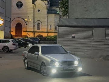 Авто Mercedes E Серия 2001 № 8828816