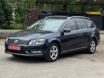 Авто Volkswagen Passat Variant 2012 № 8828838