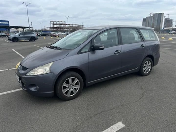 Авто Mitsubishi Grandis 2010 № 8828868
