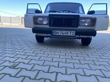 Авто ВАЗ 2107 2004 № 8828888