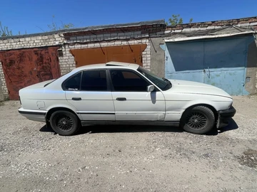 Авто BMW 5 Серия 1989 № 8828975