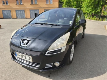 Авто Peugeot 5008 2011 № 8828989