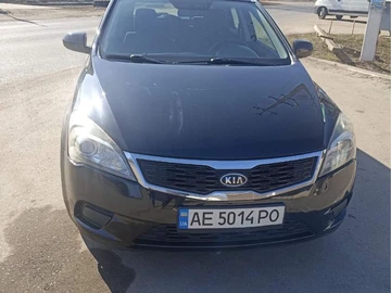 Авто KIA Cee X27 D 2009 № 8829050