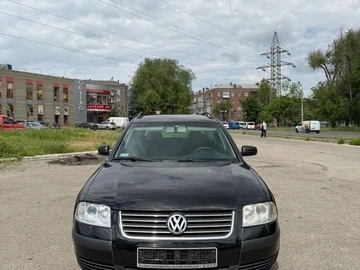Авто Volkswagen Passat Sedan 2002 № 8829385