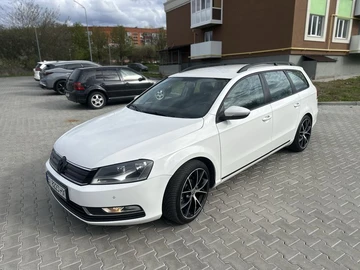 Авто Volkswagen Passat Variant 2012 № 8829408