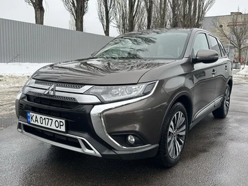 Авто Mitsubishi Outlander 2020 № 8829448