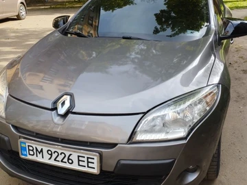 Авто Renault 4 2011 № 8829560