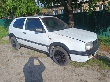 Авто Volkswagen Golf 1992 № 8829590